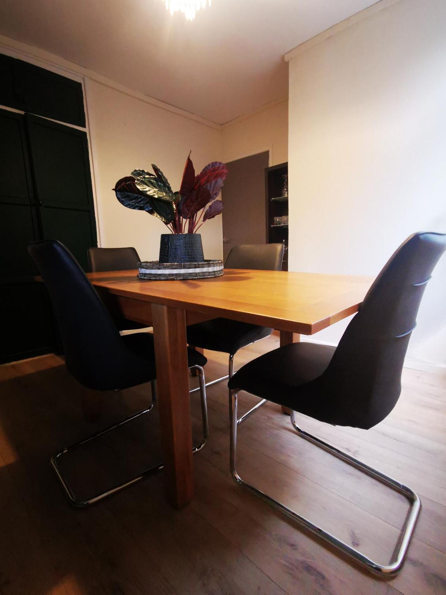 Entire 1 Bed Spacious Apartment, Private Balcony & Study Room Near City Whitehouse  Екстериор снимка